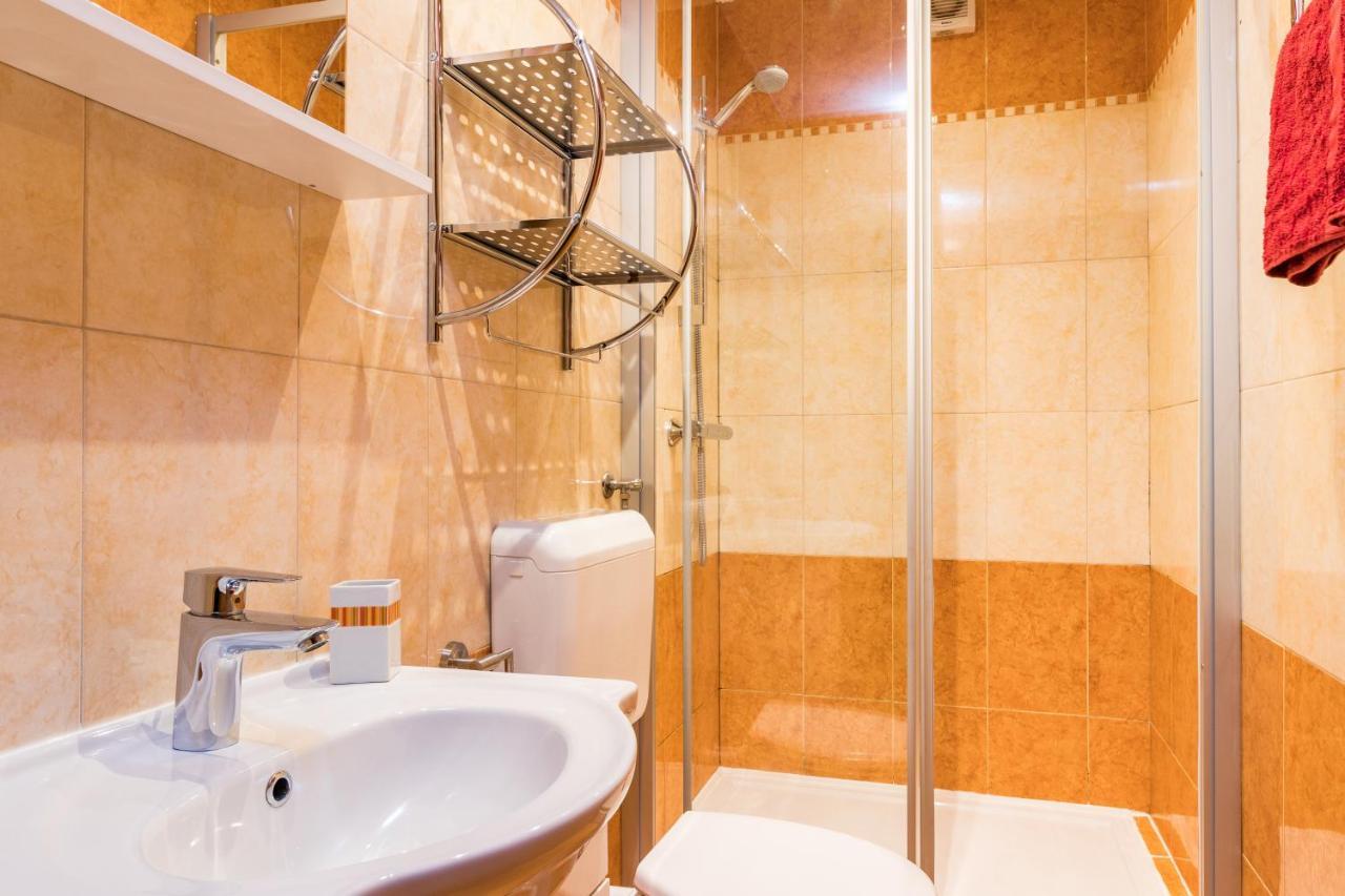Kazun - App1 Apartment